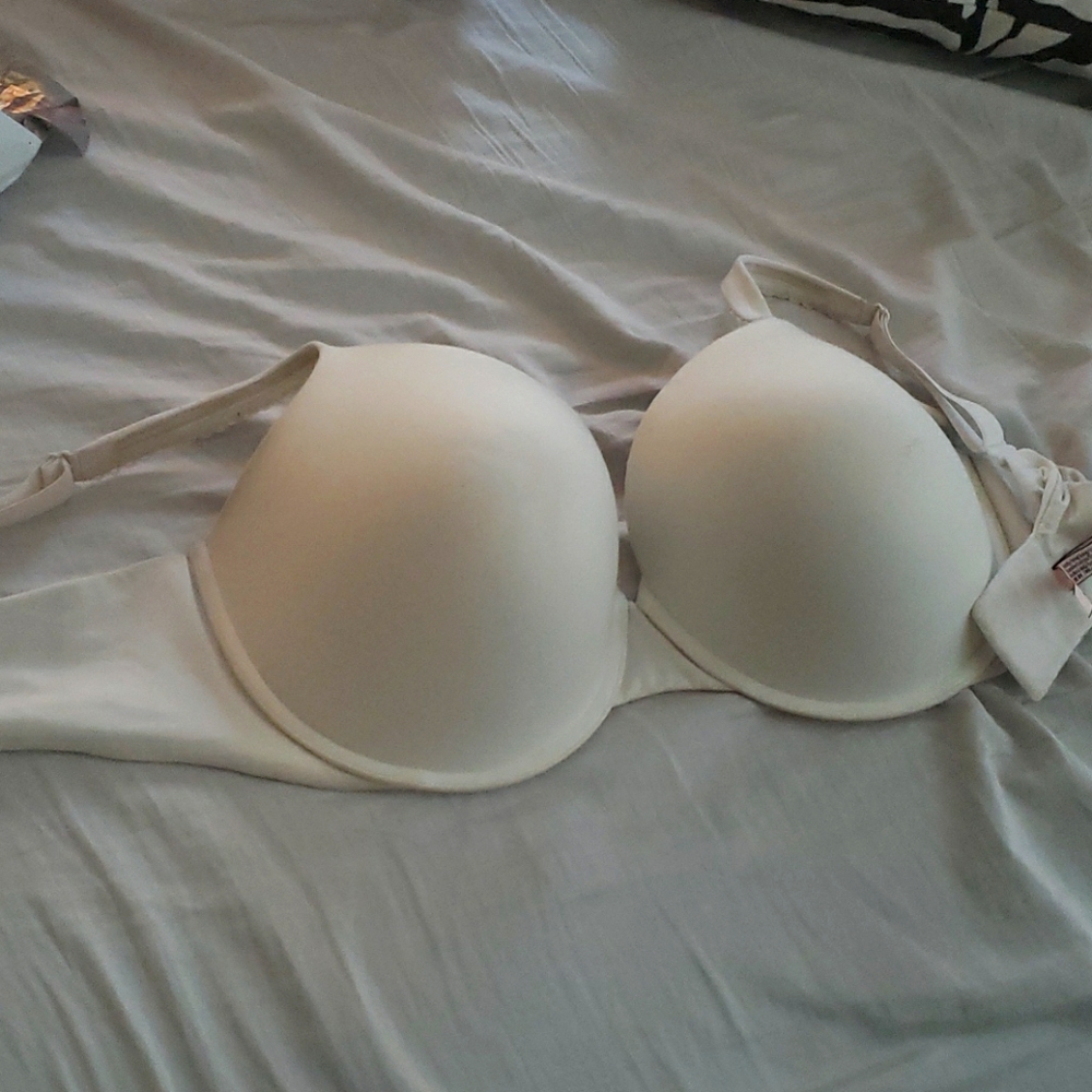 VS Body by Victoria full coverage bra